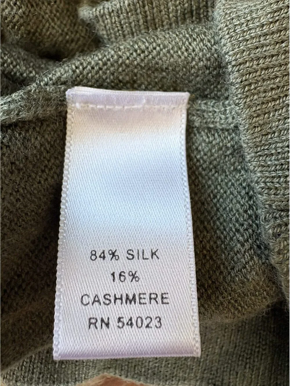 Banana Republic Men's Silk Cashmere V-Neck Sweater Olive Green Size L